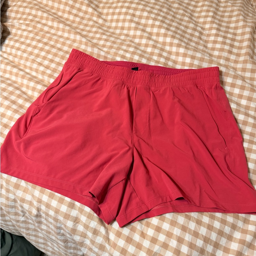 Men’s lululemon pace breaker lined shorts in pink - 5 inch
